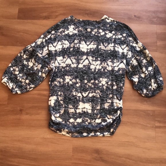 EllumiNation Sweater. Size Large. - Picture 3 of 4